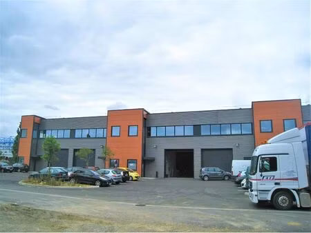 location local d'activités colomiers 847 m²