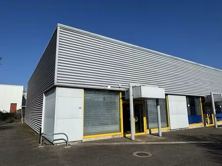 location local d'activités marly 186 m²