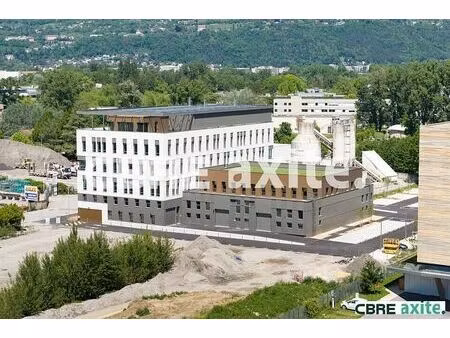 location local d'activités saint martin d'heres 1 818 m²