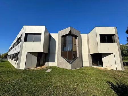 vente bureau metz 1 800 m²