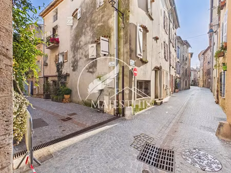 vente maison 4 pièces 70 m² à pignans (83790)  95 000 €