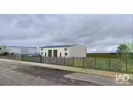 location local d’activités 136 m²