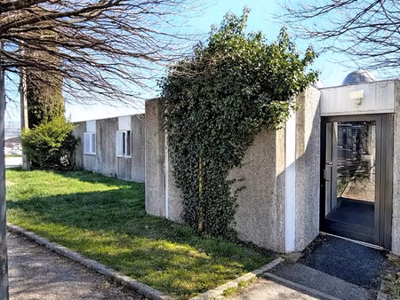 vente commerce 25 pièces 443 m² aubenas (07200)
