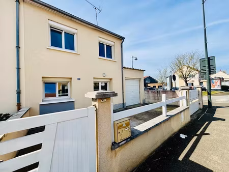 vente maison 4 pièces 83 m² à neuville-sur-sarthe (72190)  133 750 €