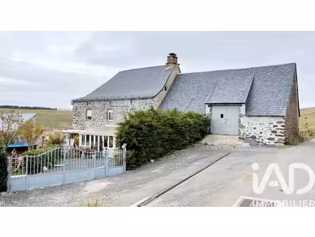 maison à pradiers (15160)