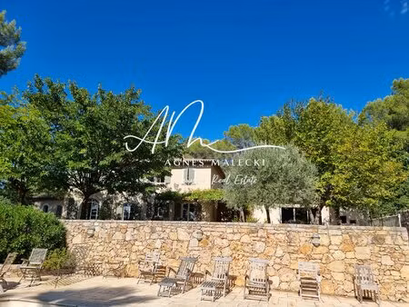 magnifique bastide sur 8000m2 2 pas de la motte