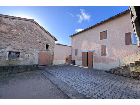 vente maison 5 pièces 231 m² à saint-etienne-des-oullières (69460)  180 000 €