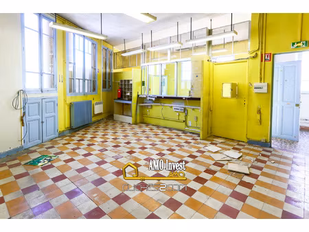 local commercial situation idéale