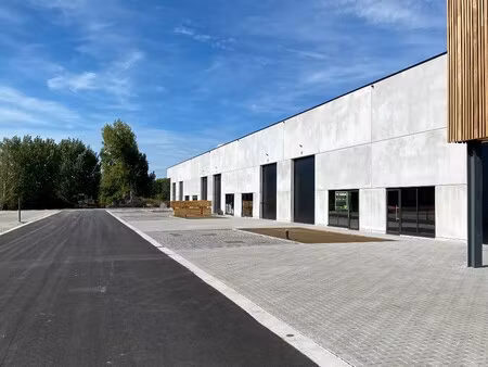 commercieel te huur in olsene