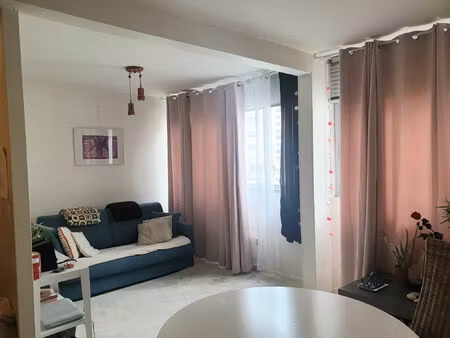 location appartement 1 pièce 31 m² à chamalières (63400)