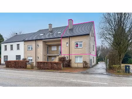 gezellig duplex appartement met terras en garagebox in hz!