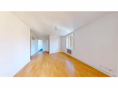 uniquement chez girardi  à rafraîchir  un appartement de 37