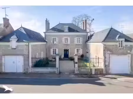 maison de bourg de 8 pièces principales