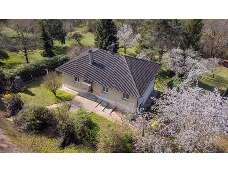 maison 5 pièce(s) 98 m2 plein pied  3ch  grande sous sol  jardin 1977m2