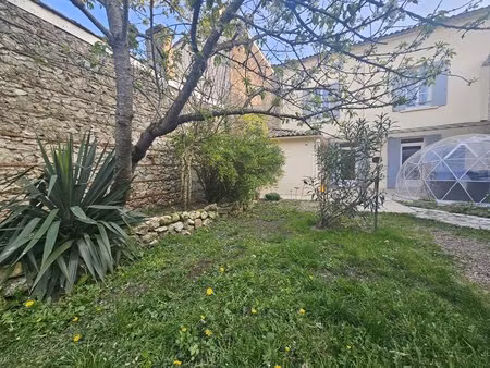 port sainte foy : maison de ville avec jardin