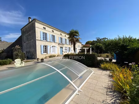 vente maison 7 pièces 201 m² les touches-de-périgny (17160)