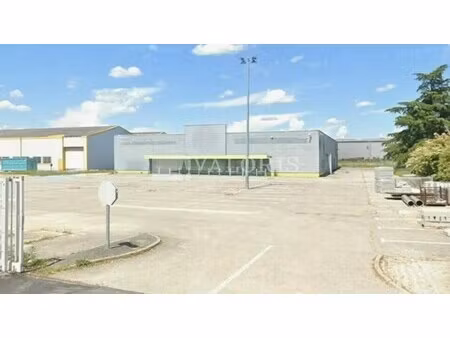 vente commerce 1 461 m²