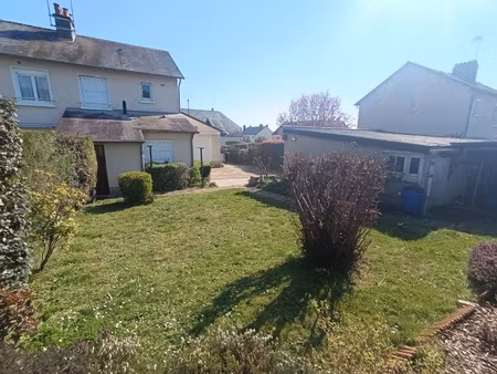 vente maison de bourg – 90 m² – jardin 400 m² – centre de loué