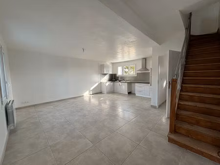 location maison 4 pièces 76m²