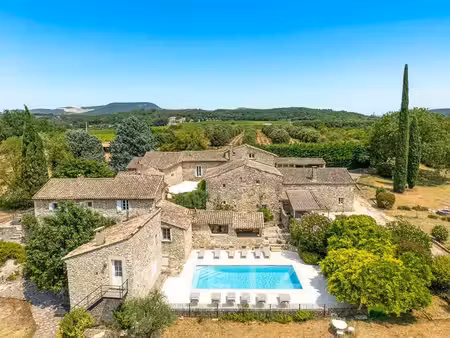 maison valaurie - 12 chambres - 785m²