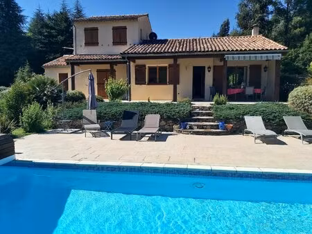 olargues  villa f4 avec piscine  sans travaux