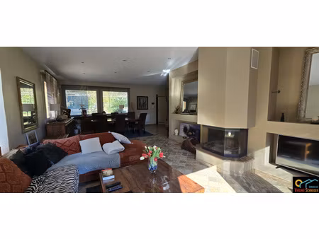 maison 214m² parcelle plus de 800m² piscine et garage cap rousset