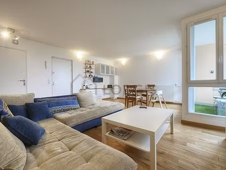 appartement 4 chambres meublé avec terrasse  ascenseur et jacuzzi