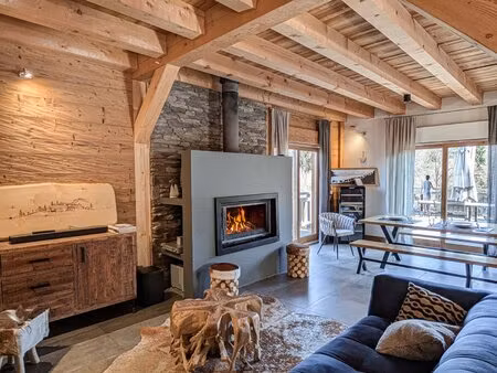 charmant chalet six chambres avec vue sur le mont blanc