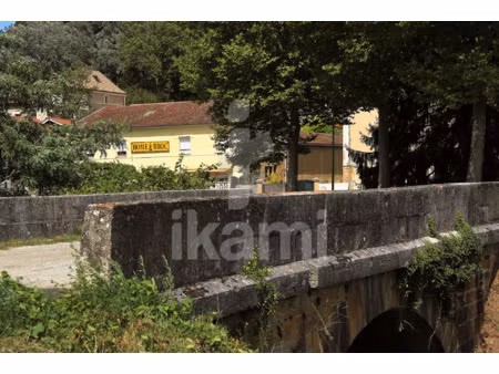 à lens-lestang  maison 175 m2 avec dépendances !