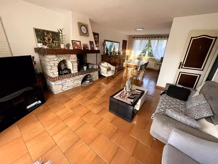 vente maison 5 pièces 93 m² à maintenon (28130)  239 000 €