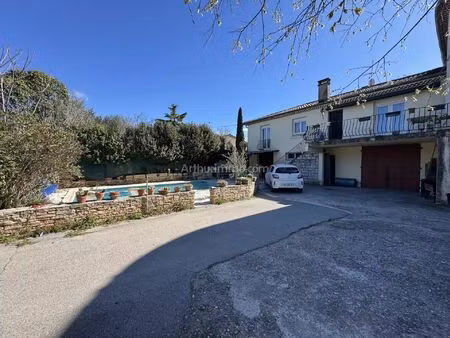 vente maison 6 pièces 174 m2 à sainte-tulle