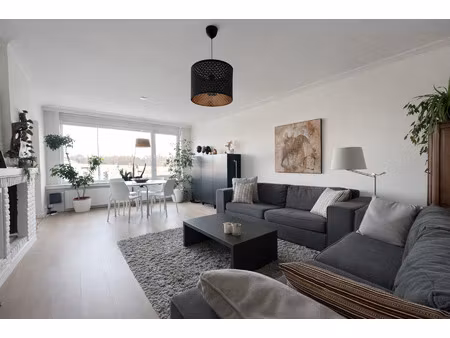 appartement te koop in wijnegem met 2 slaapkamers