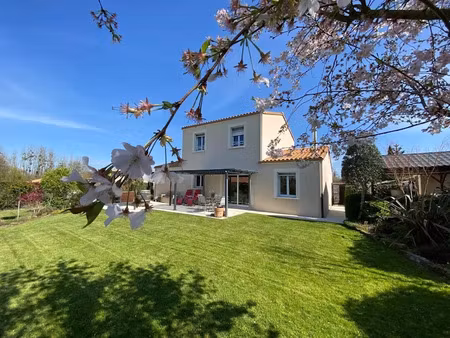 vente maison 6 pièces 117 m² à la caillère-saint-hilaire (85410)  259 900 €
