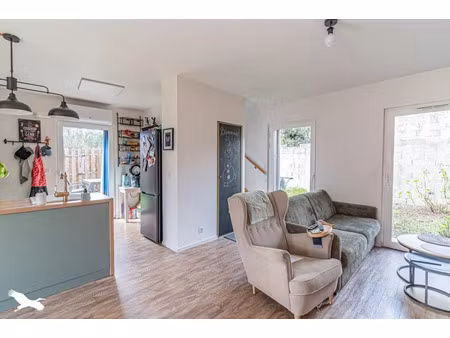 vente maison 5 pièces 82 m² à blanquefort (33290)  314 160 €