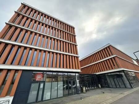 location bureaux 217 m² à 1 726 m²