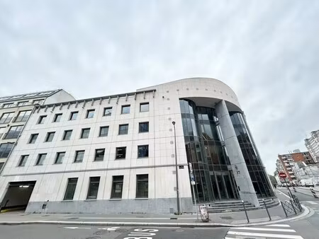 location bureaux 163 m² à 2 968 m²