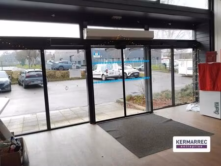 vente local d'activités 1 000 m²