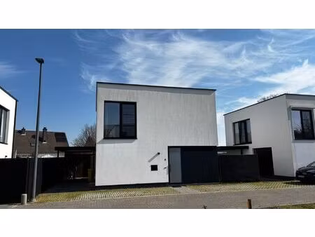 luxueuze open bebouwing te huur nabij het centrum van bornem