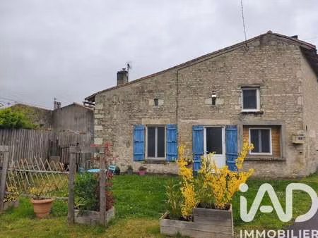 vente maison à fontenille-saint-martin-d'entraigues (79110) : à vendre / 140m² fontenille-