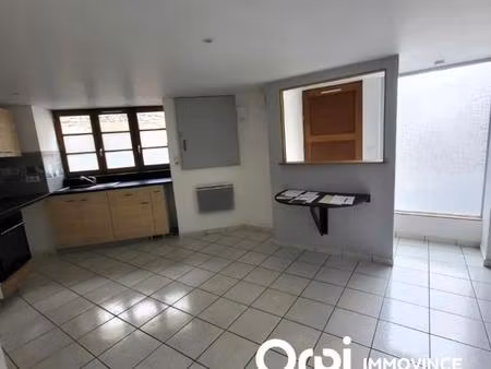 vente appartement 2 pièces 55 m² saint-flour (15100)