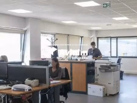 vente bureaux 100 m²