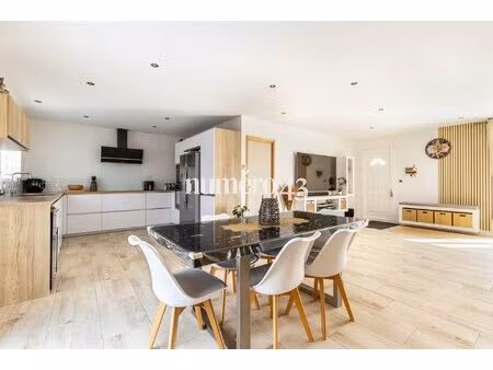 maison t4  plain-pied  de 90 m²