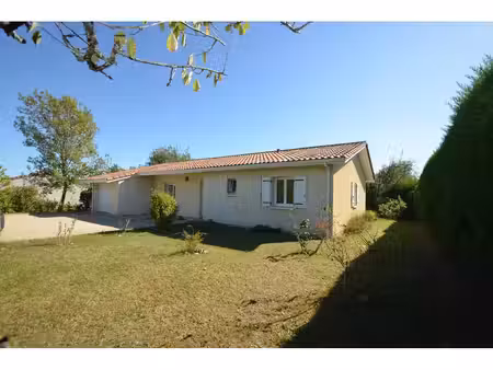 vente maison le fieu 33230 - - surface privée