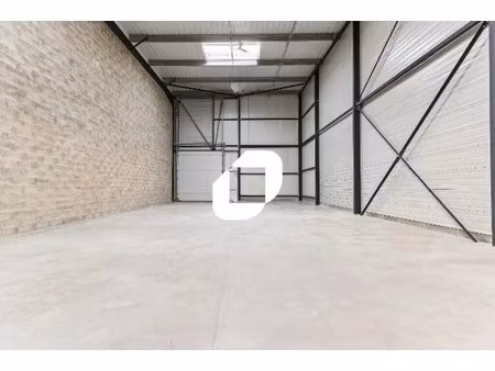 location local d'activités 90 m² à 396 m²