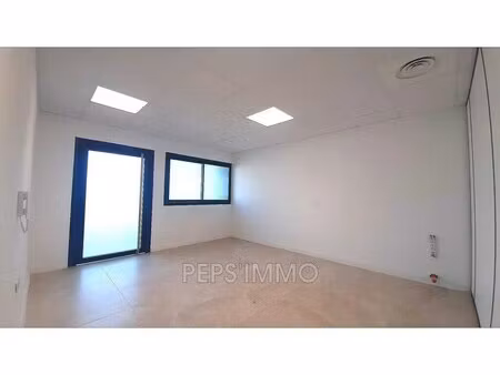 location local d'activités 19 m²