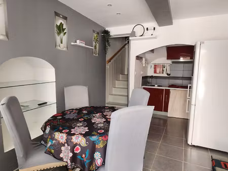 bessan coeur de ville petite maison meuble