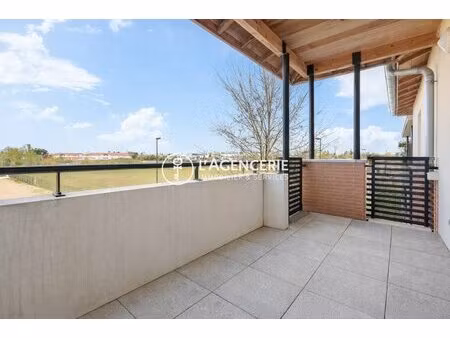 appartement t3 avec terrasse  parking et cave