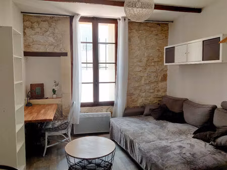 location appartement 1 pièce  21.09m²  nîmes
