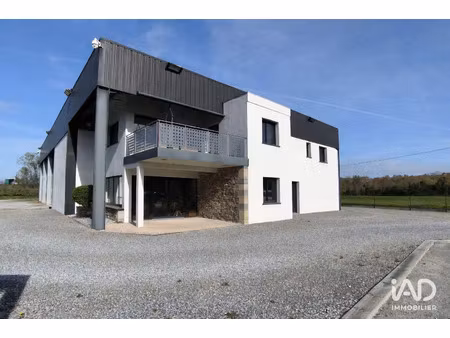 vente bureaux et commerces à bellocq (64270) : à vendre / 715m² bellocq