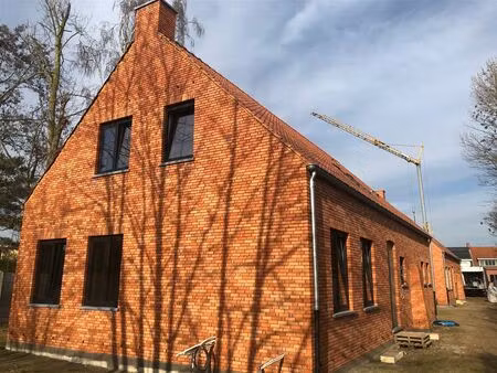 huis te koop in oelegem met 3 slaapkamers